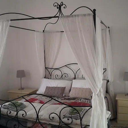 아파트 Le Dimore Del Sole Lt *